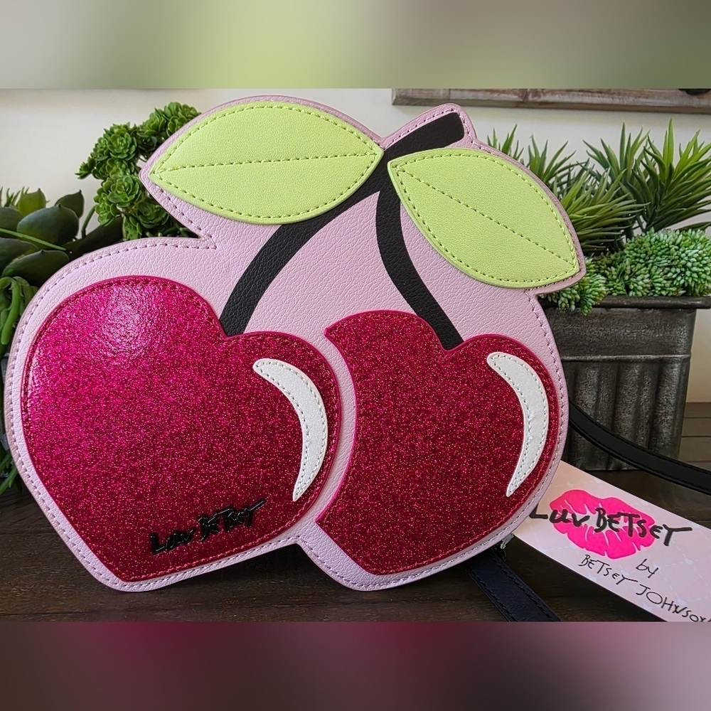 Betsey Johnson NWT Cherry Crossbody Glitter Bag - Picture 2 of 9